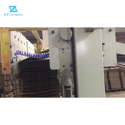 εκτύπωση 300mm Flexo που αυλακώνει τη μηχανή, τροφοδότης ακρών μολύβδου χαρτοκιβωτίων